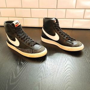 Nike Blazer Mid '77 / BQ6806-002 Men / Black & White Leather / Size 9.5